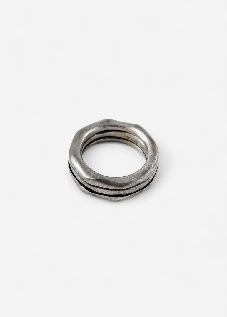 SEPPO BOLT silver ring