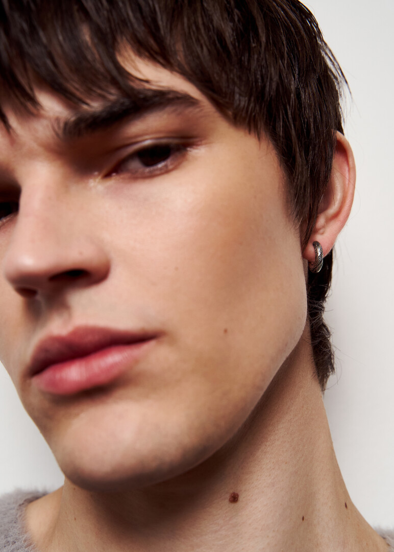 silver mono earring ATOM EARRING