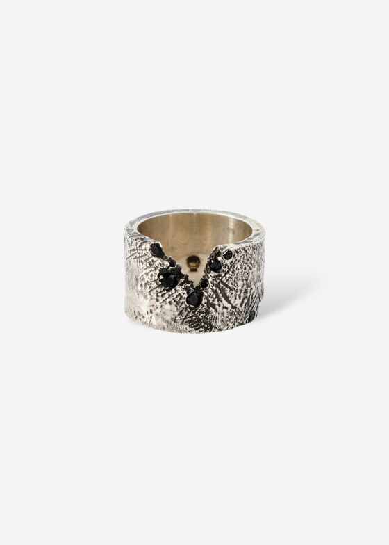 Широкие кольца SHE IS MONO Кольцо из серебра ASTEROID FIANITE RING