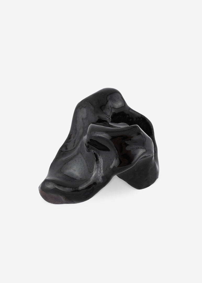 black ceramic ring