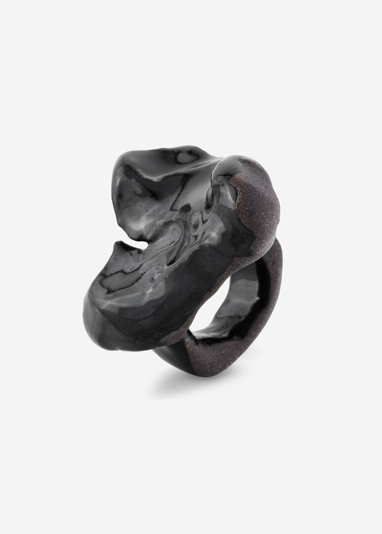 black ceramic ring