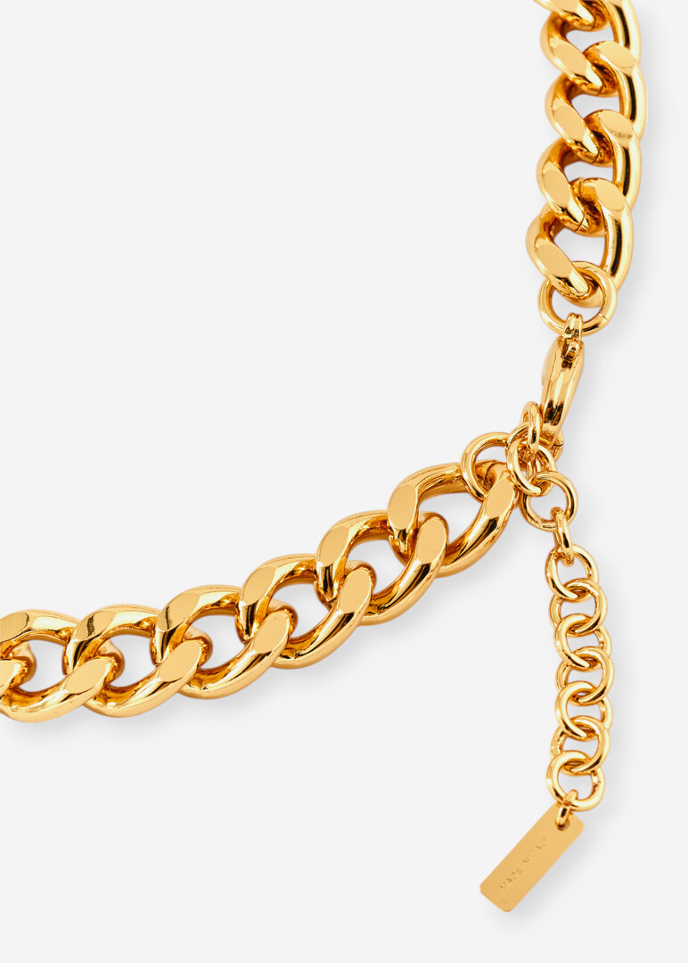 Chain necklace with logo pendants and hearts