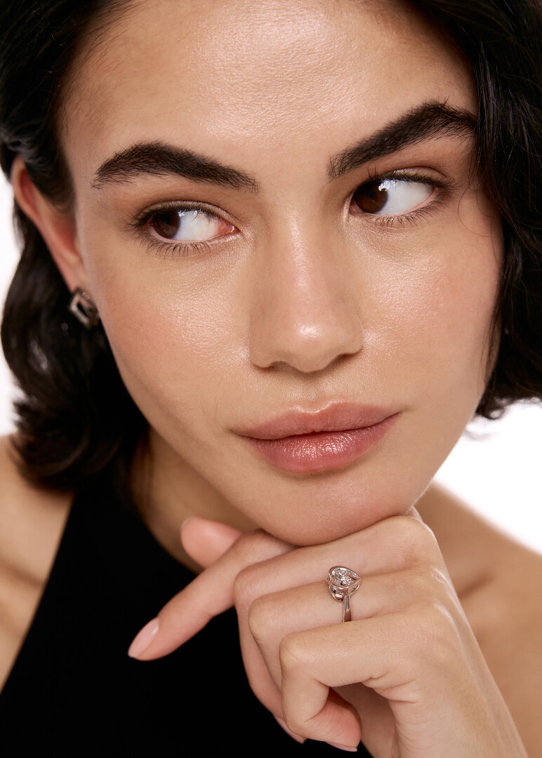 Gold ring with diamond heart