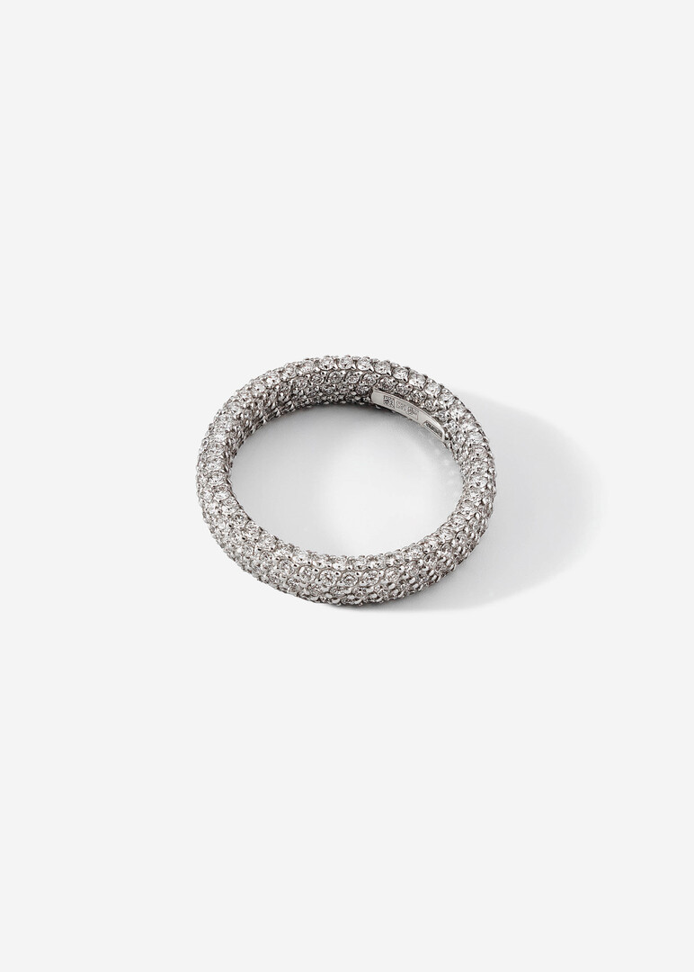 Gold ring with a diamond overlay