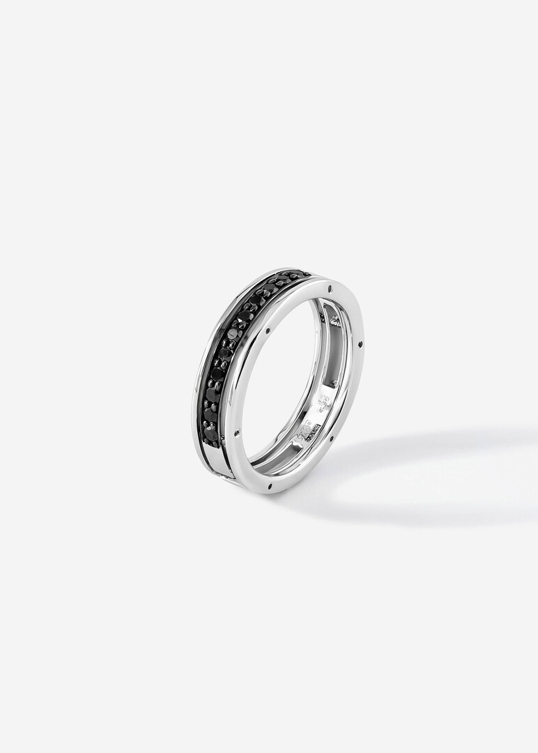 Gold ring with black diamonds