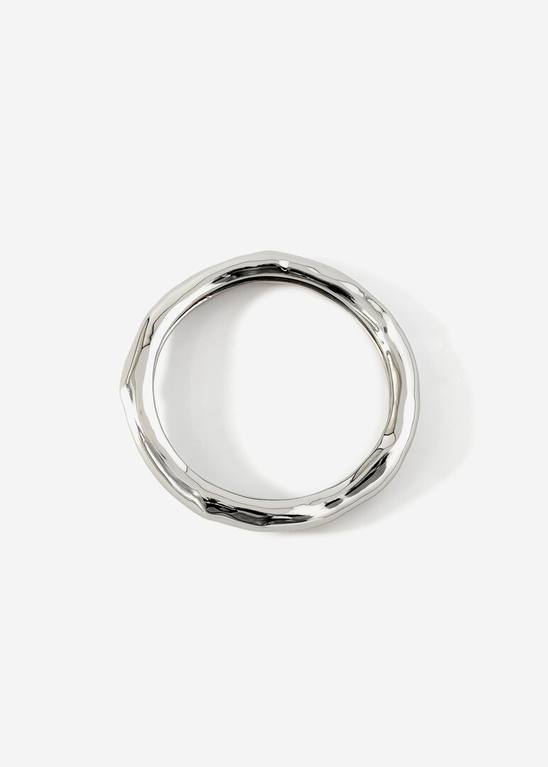 Тонкий серебристый браслет CONFETTI CRYSTAL LUCITE HINGE