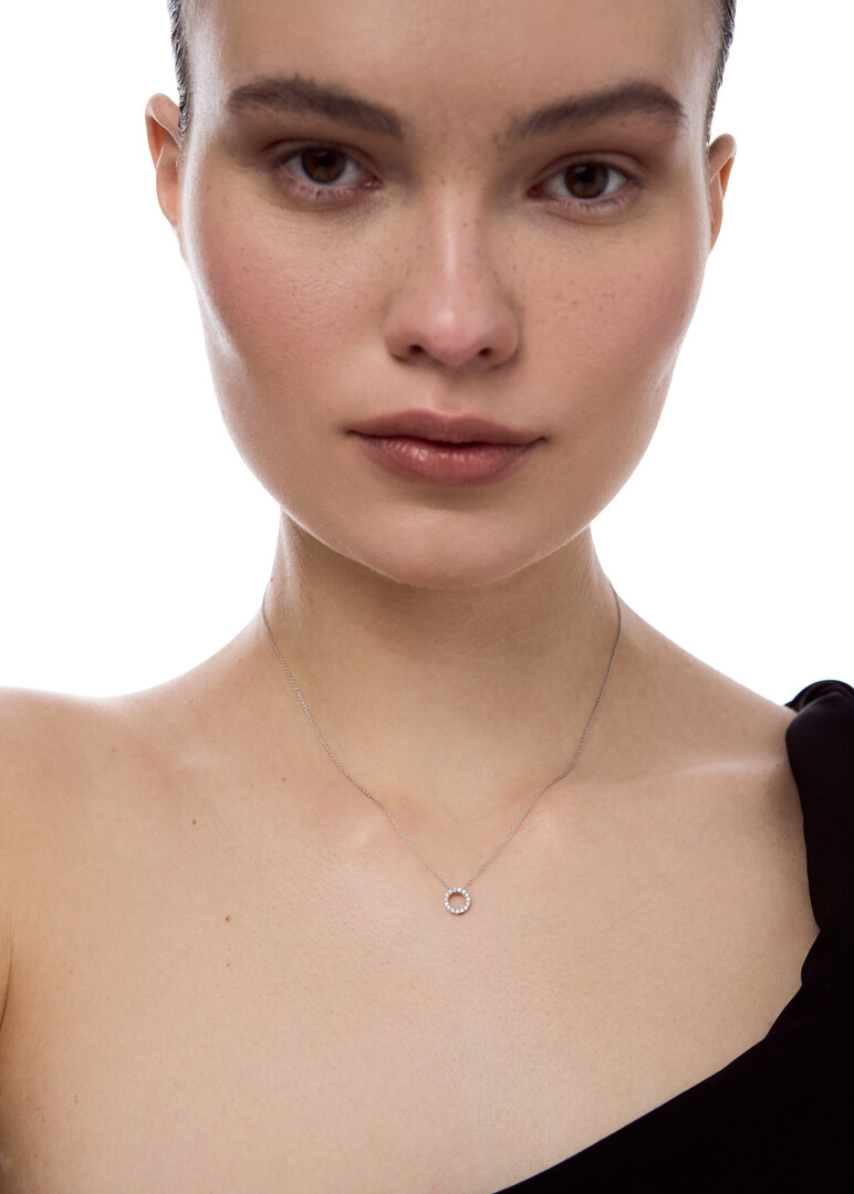 white gold pendant ring-shaped with cubic zirconia necklace