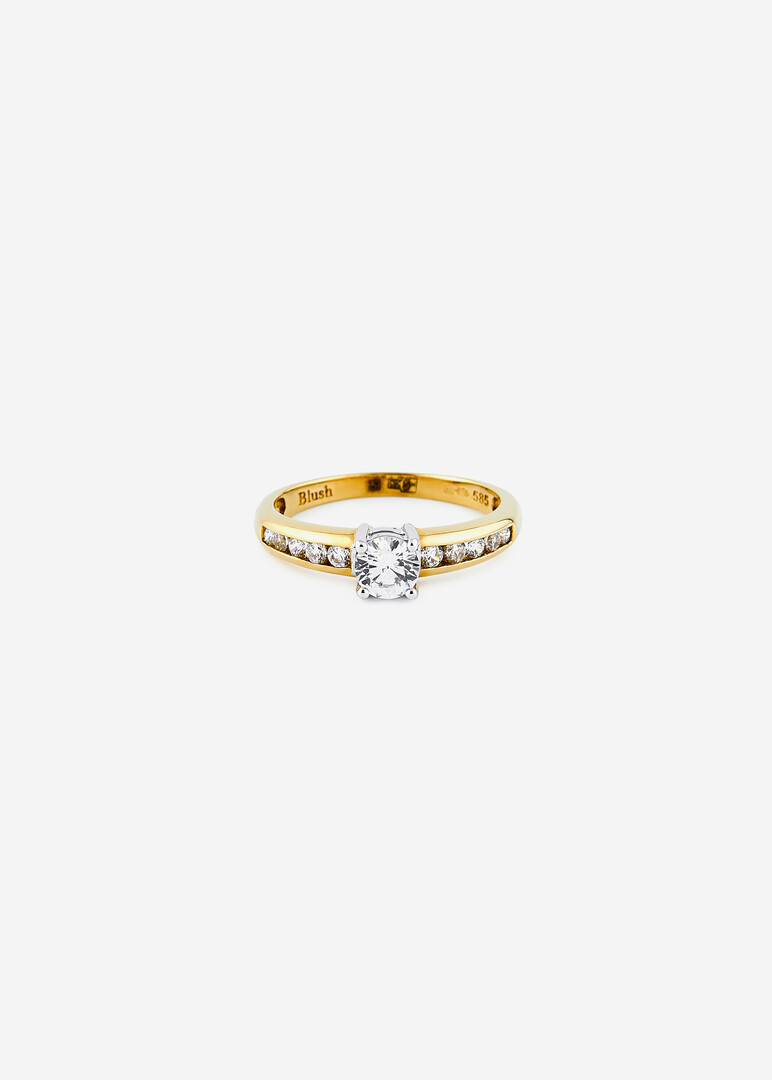 gold ring with a cubic zirconia