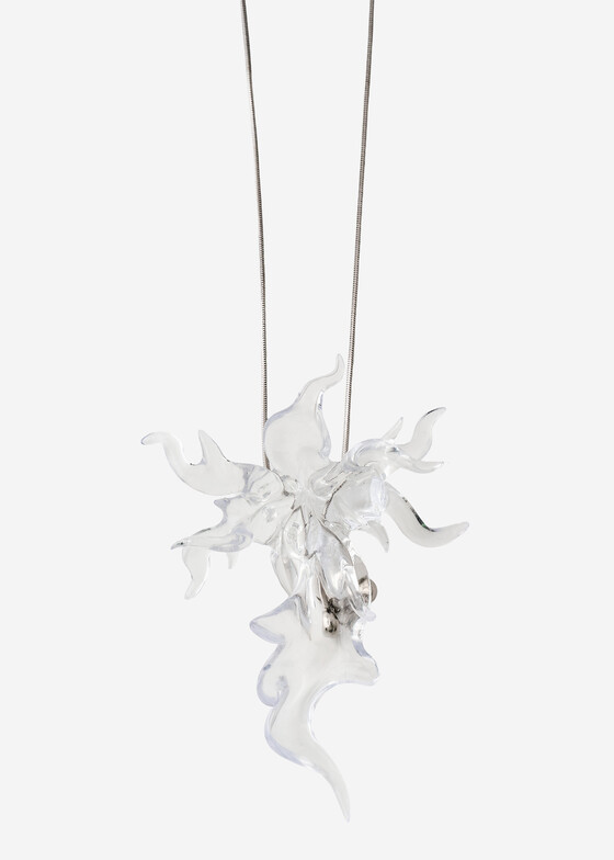 Колье Whynoen Прозрачное колье из смолы Sculptural Flower
