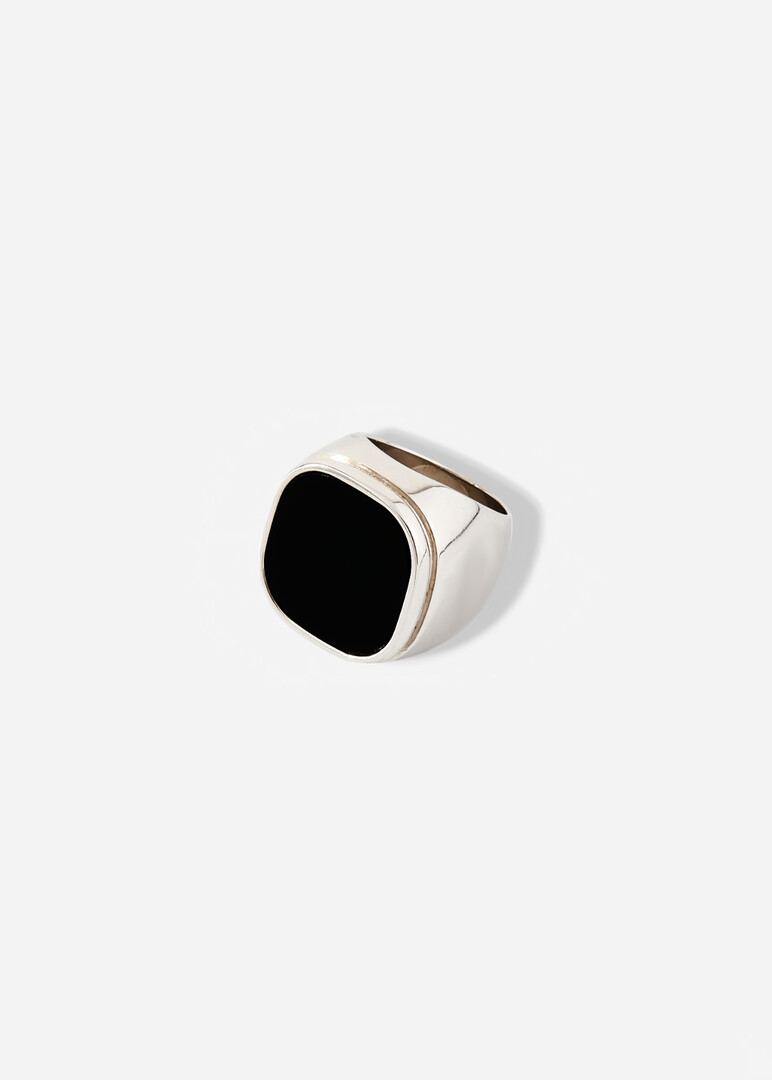 Signet ring made of silver with onyx