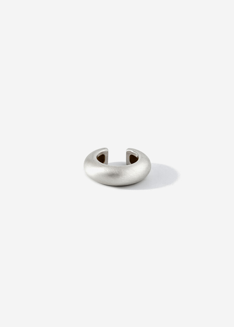 Matt cuff made of silver TORUS