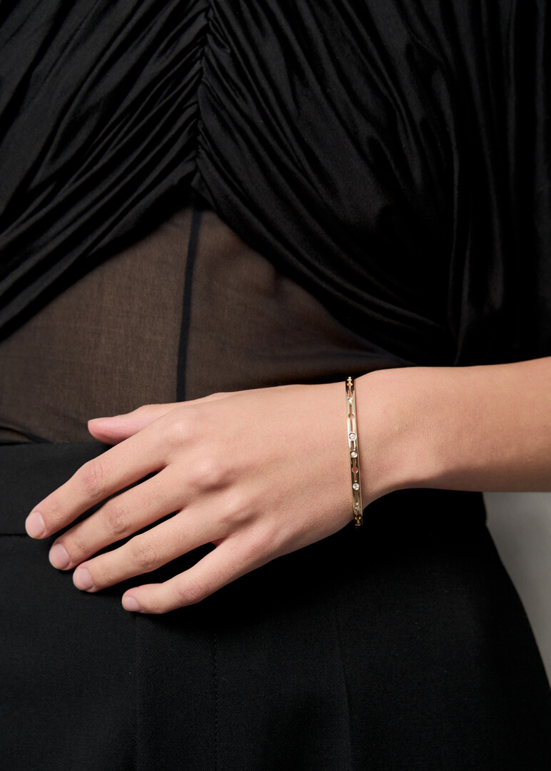 Gold and diamond bracelet
