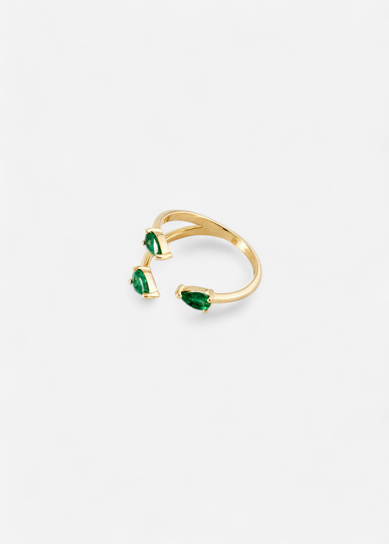 Gold ring with emeralds