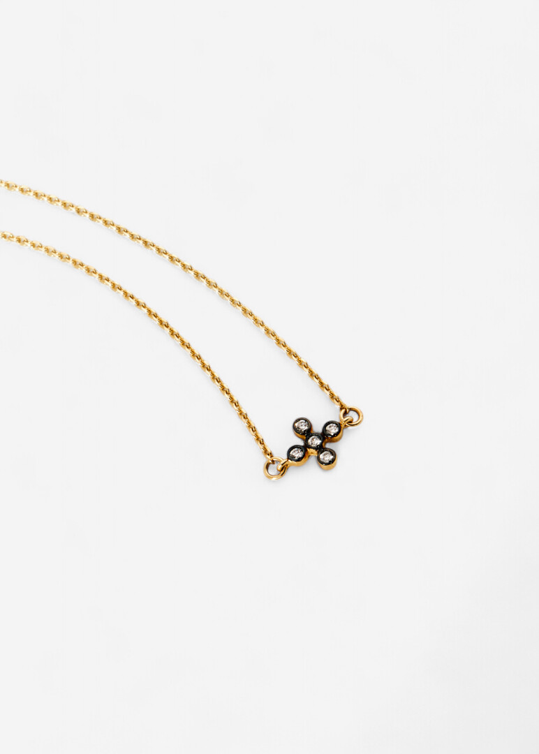 Gold and diamond bracelet