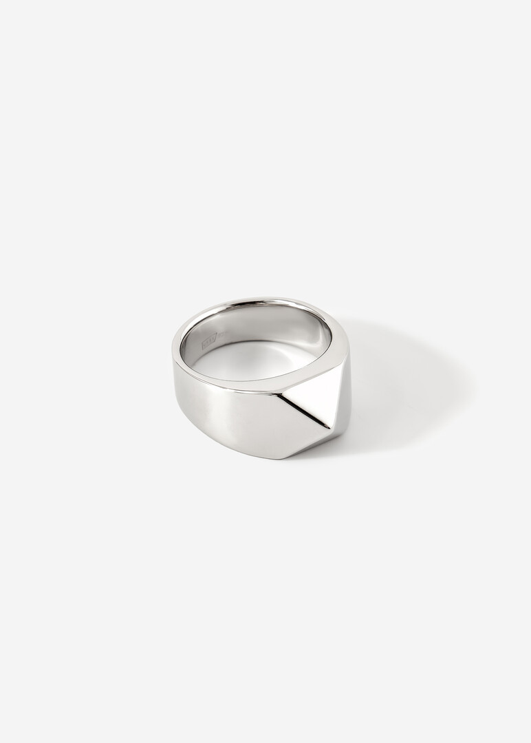 silver ring with stud