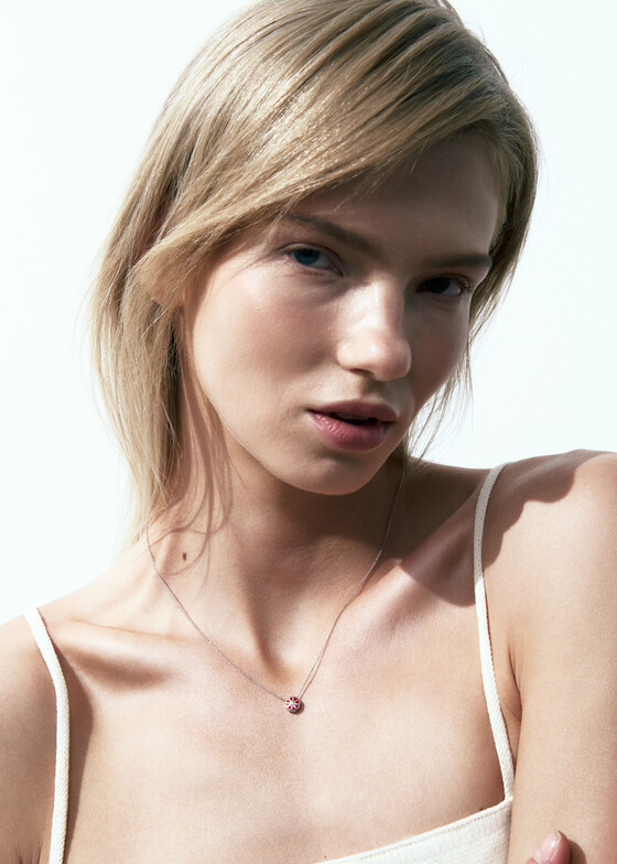 Кулоны и подвески УРА jewelry Колье с подвеской из серебра с красной эмалью «Булочка»