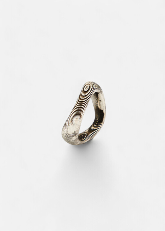 Широкие кольца STL Lab Кольцо из серебра SLICE BLACK