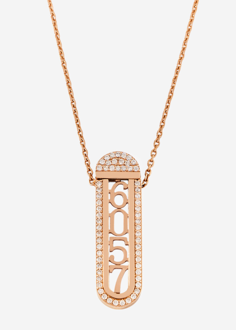Transformer necklace made of gold and diamonds