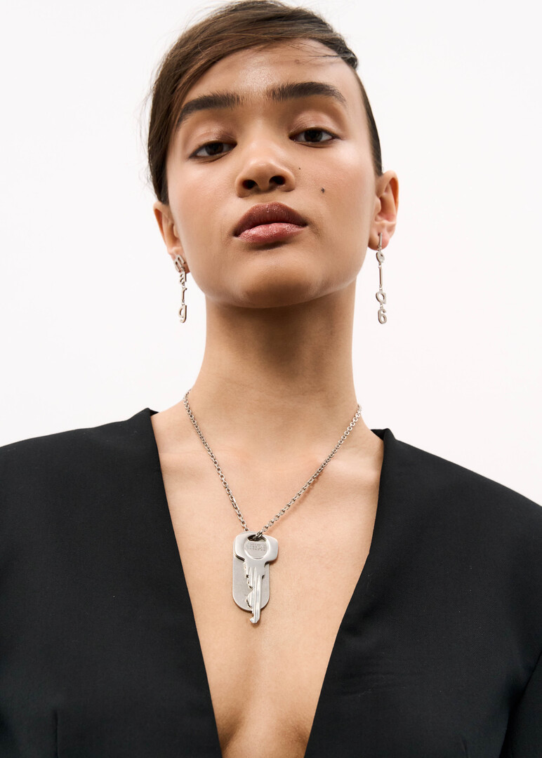 Key and army tag Double pendant on a thin chain