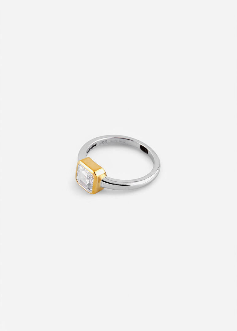 silver ring with cubic zirconia