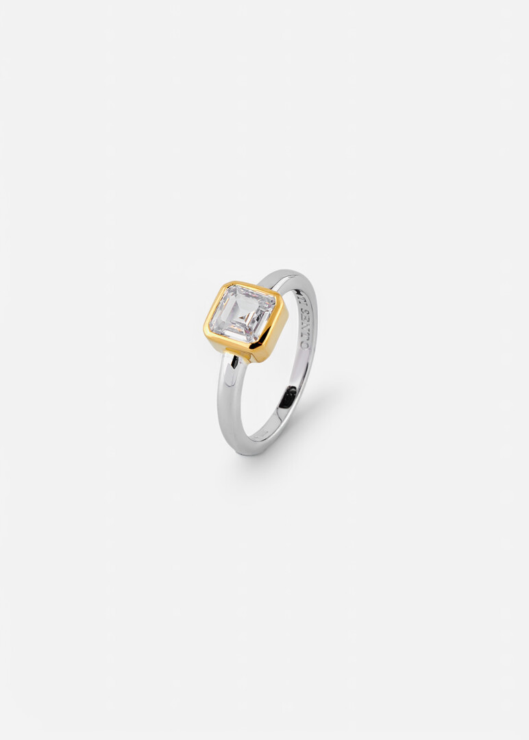 silver ring with cubic zirconia