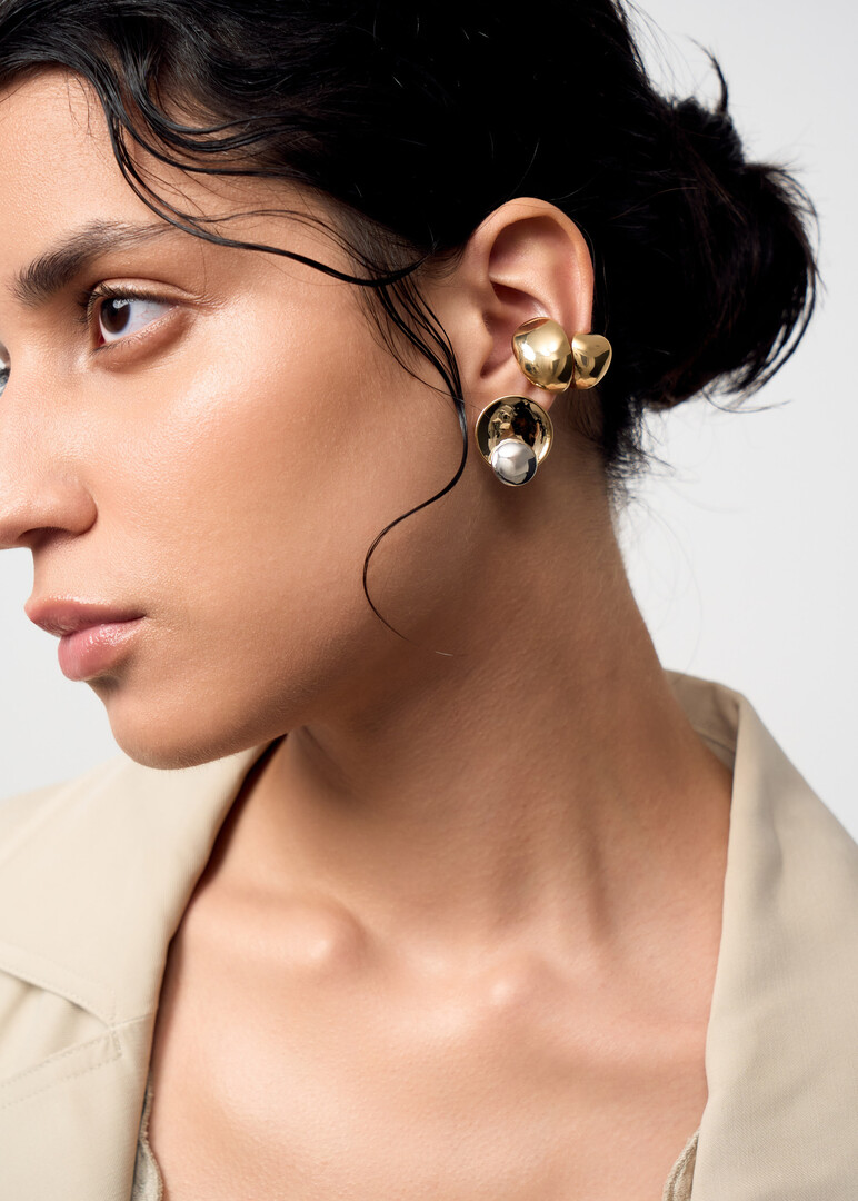 Bicolor disk earrings