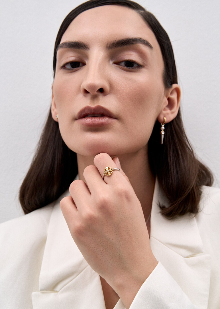 gold-plated silver ring with cubic zirconia