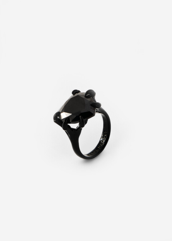 Кольца с крупной вставкой Dzhanelli Jewellery Черное кольцо из серебра с фианитом «Сердце в когтях», коллекция ROCK
