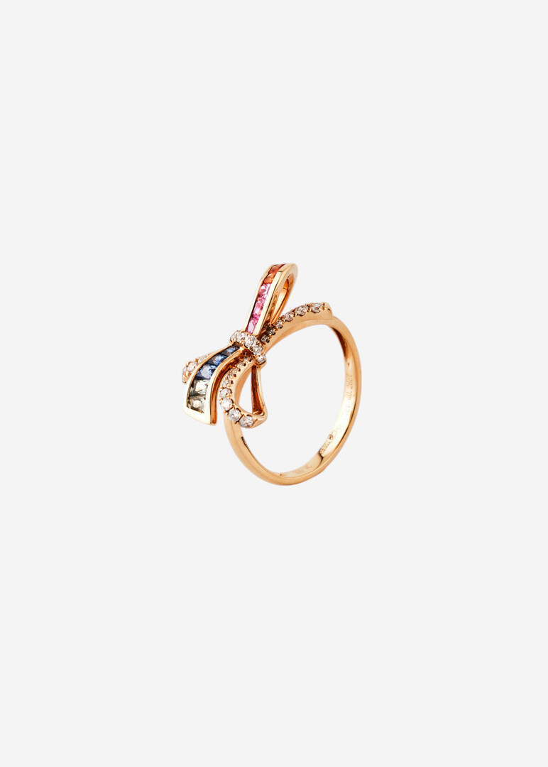 Gold ring with diamonds and sapphires