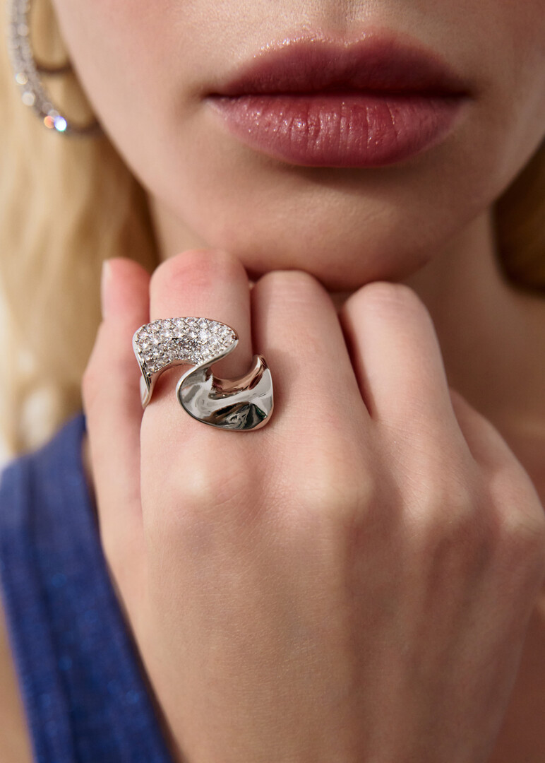 wave crystal ring