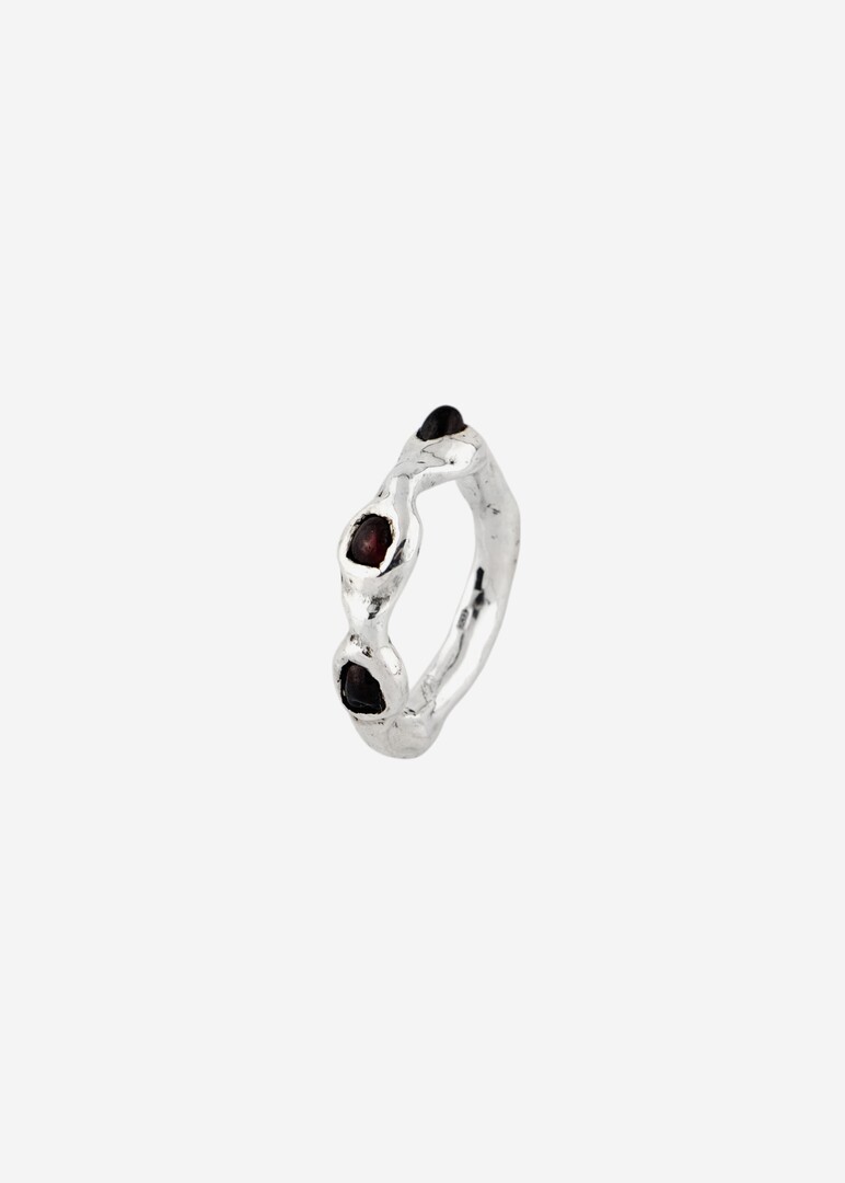 ring LVX silver with garne