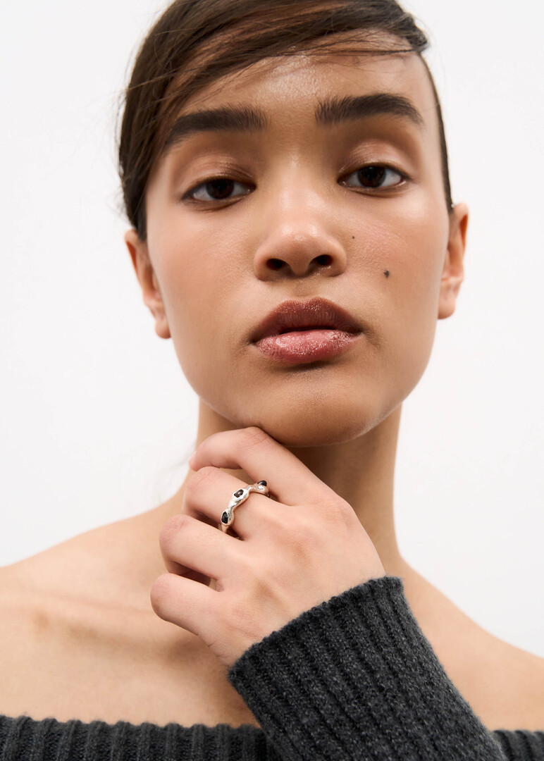 ring LVX silver with garne