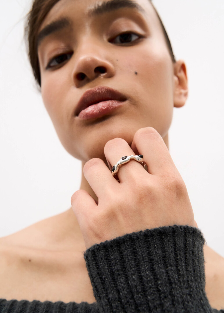ring LVX silver with garne