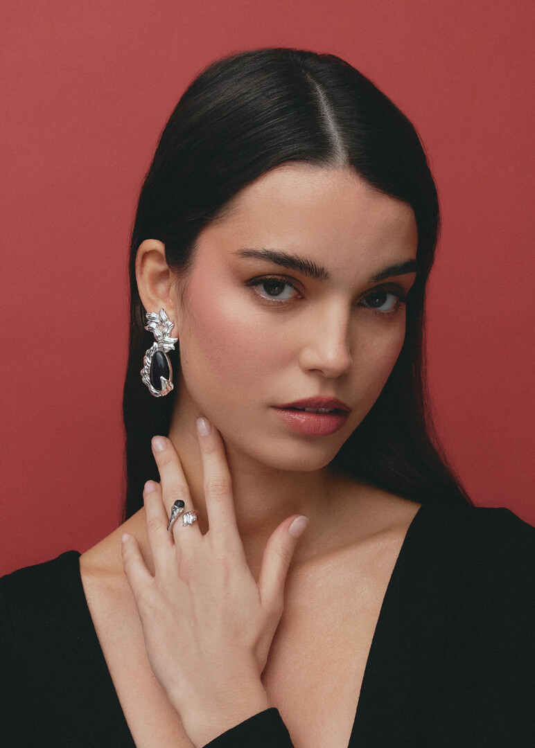 Amori Earrings Blac