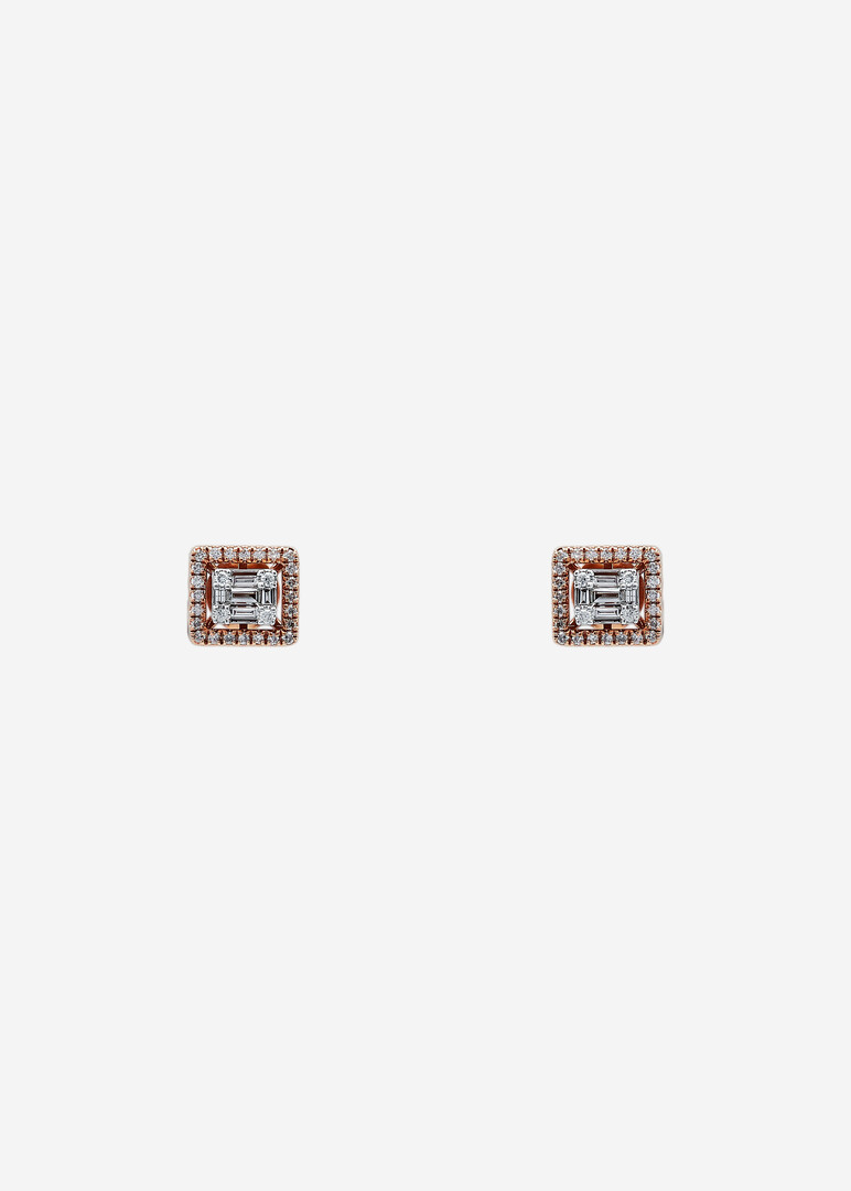 Yellow gold stud earrings with diamonds