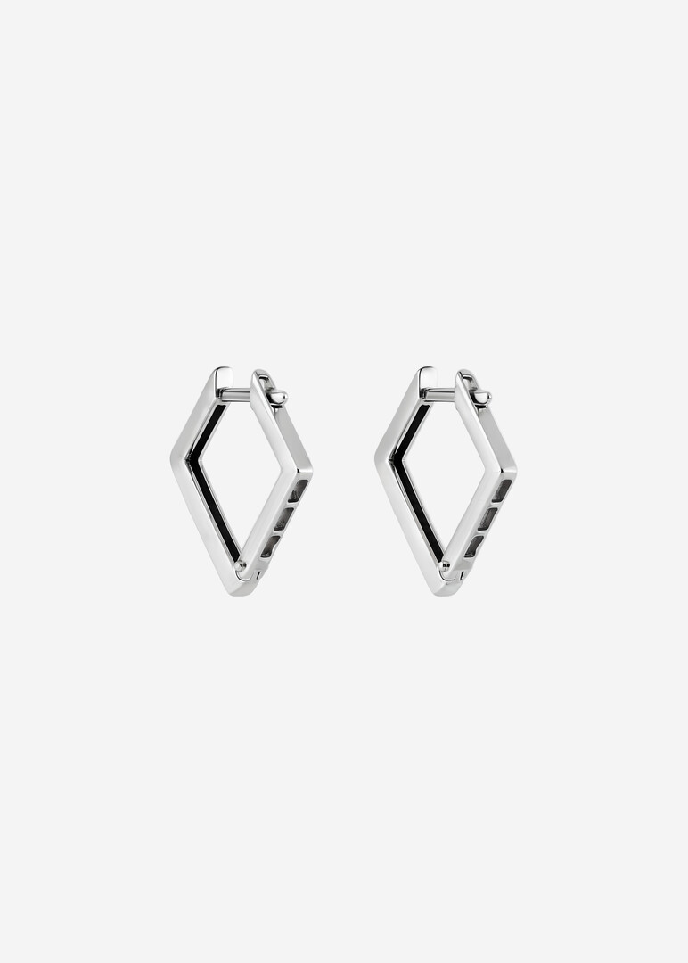Серьги из золота с черными бриллиантами