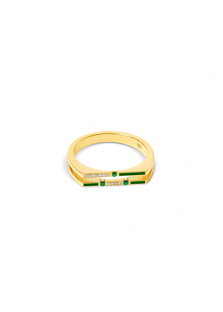 gold versa ring with diamonds and emeralds