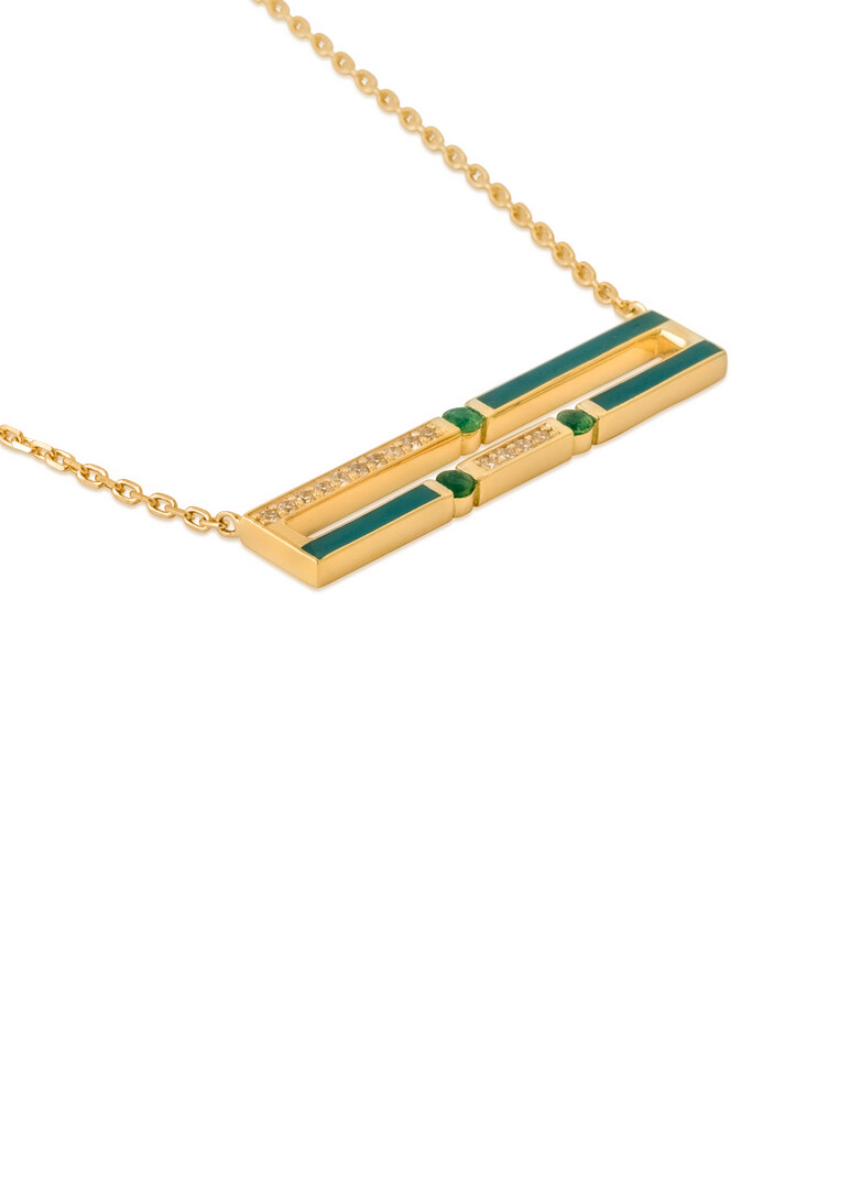 Gold Versa necklace with diamonds and emeralds