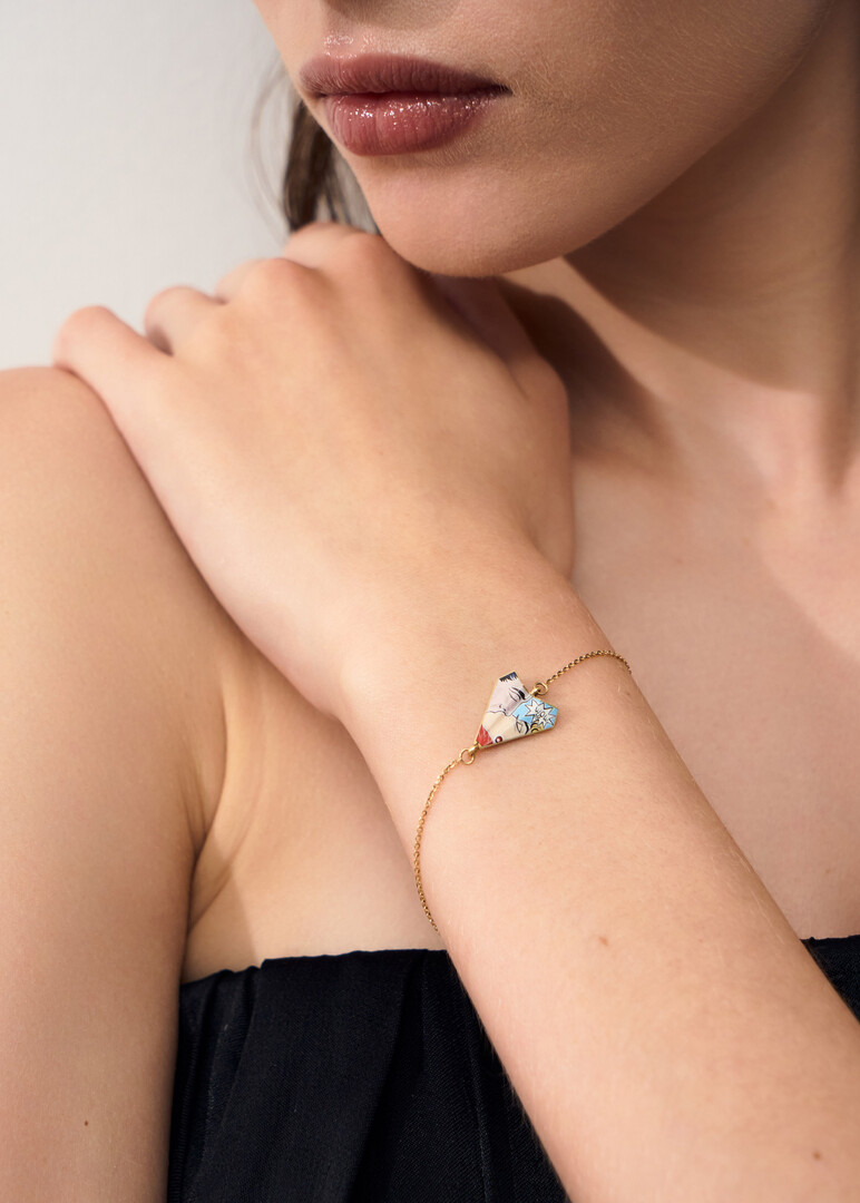 gold bracelet with cloisonne enamel from «hot enamel» collection