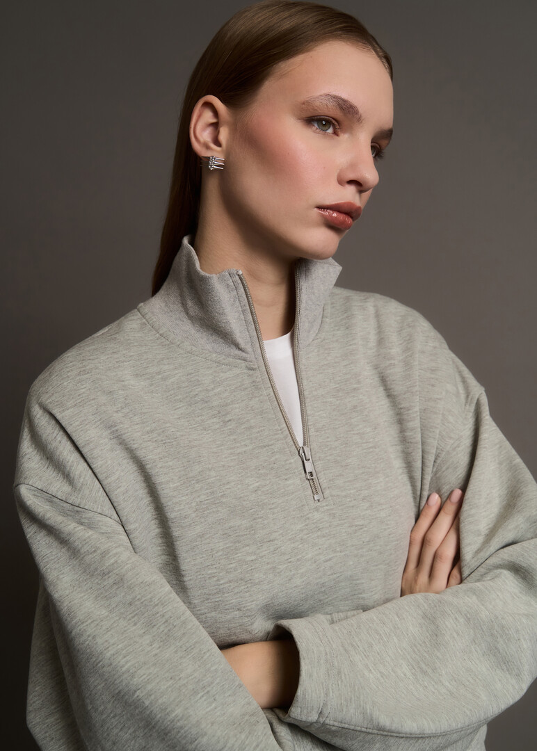 silver stud earrings