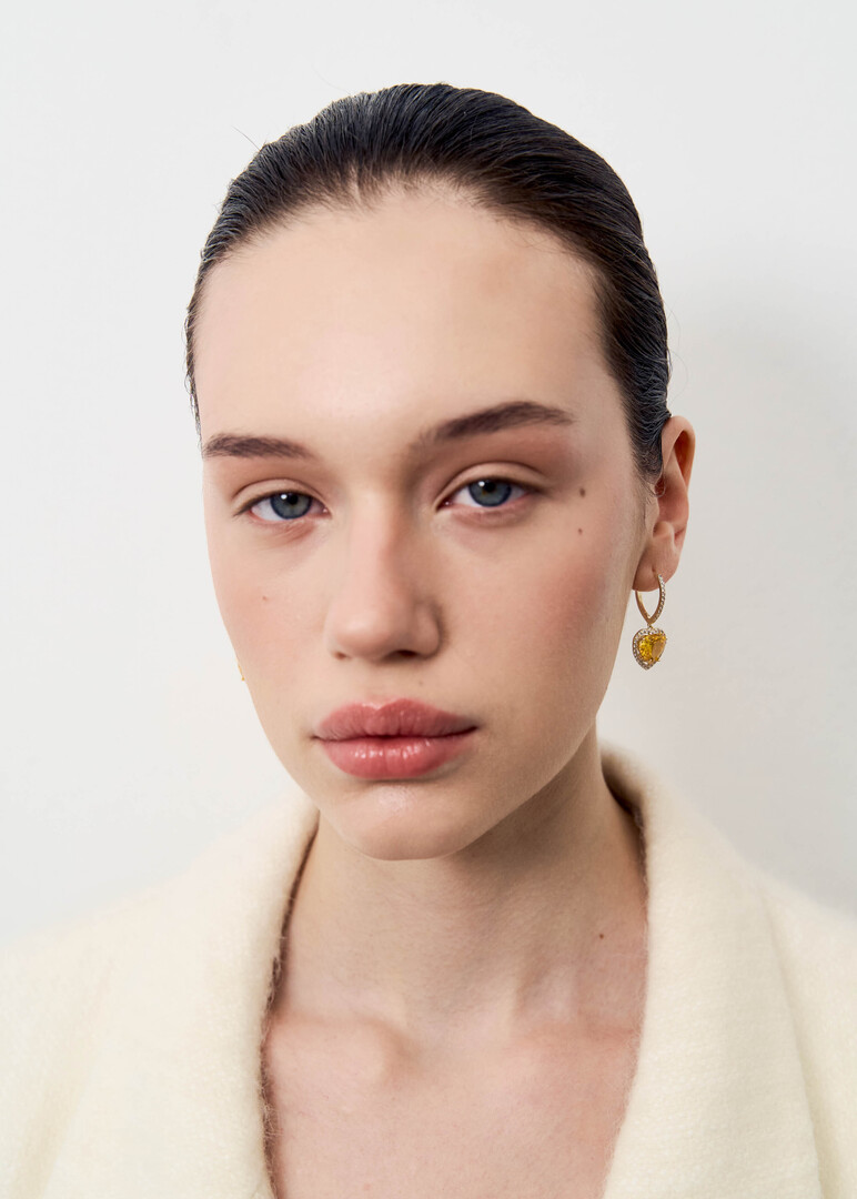 Earrings with yellow crystal hearts