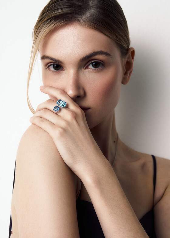 Открытые кольца Swarovski Кольцо Millenia с голубыми кристаллами