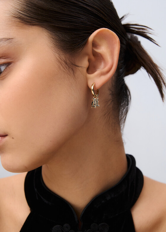 Моносерьги COBRA JEWELRY Моносерьга из золота с буквой «w»