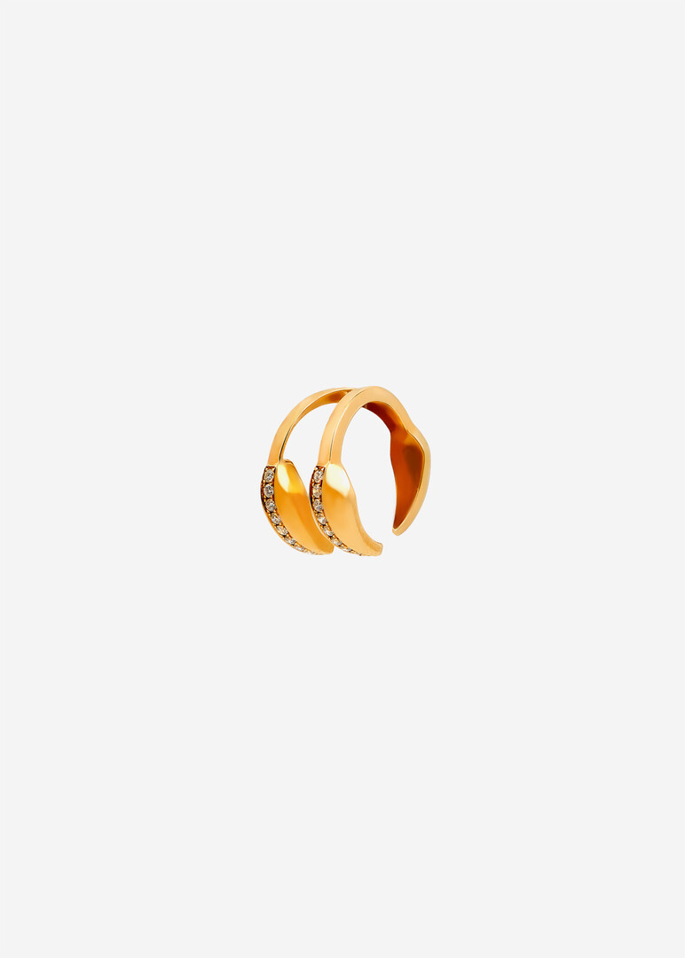 cuff bracelet with arrows and diamonds