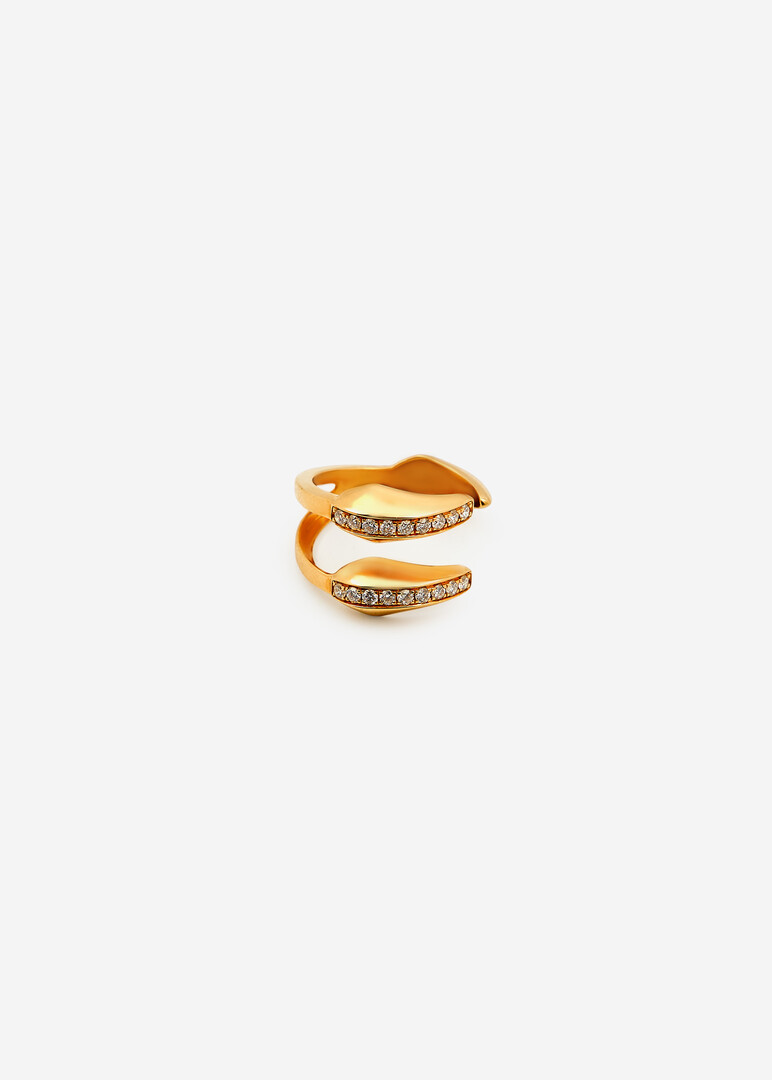 cuff bracelet with arrows and diamonds
