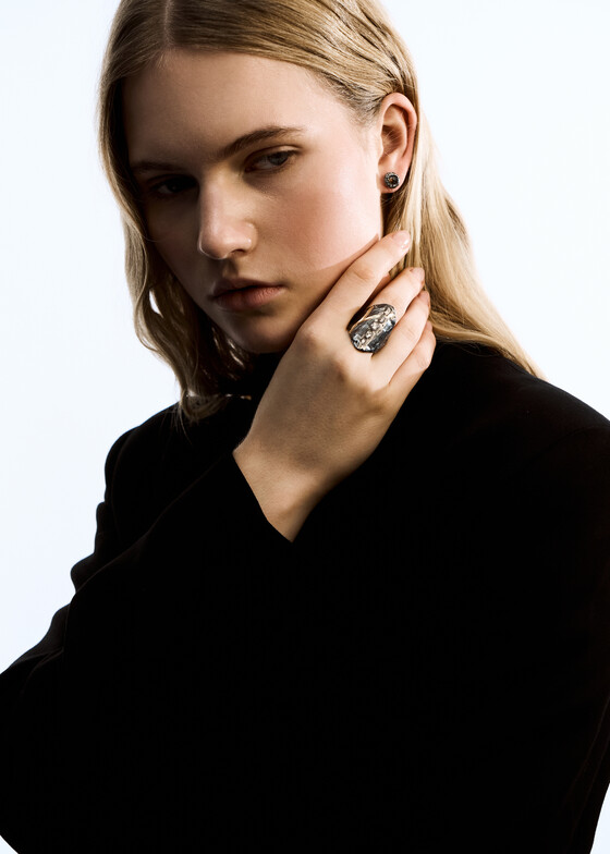 Широкие кольца Kintsugi Jewelry Кольцо из серебра с позолотой и бриллиантами