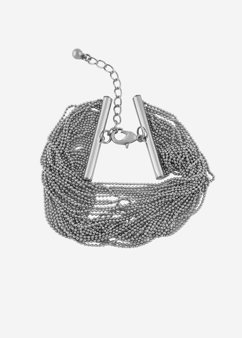 Браслет из серебристых цепочек