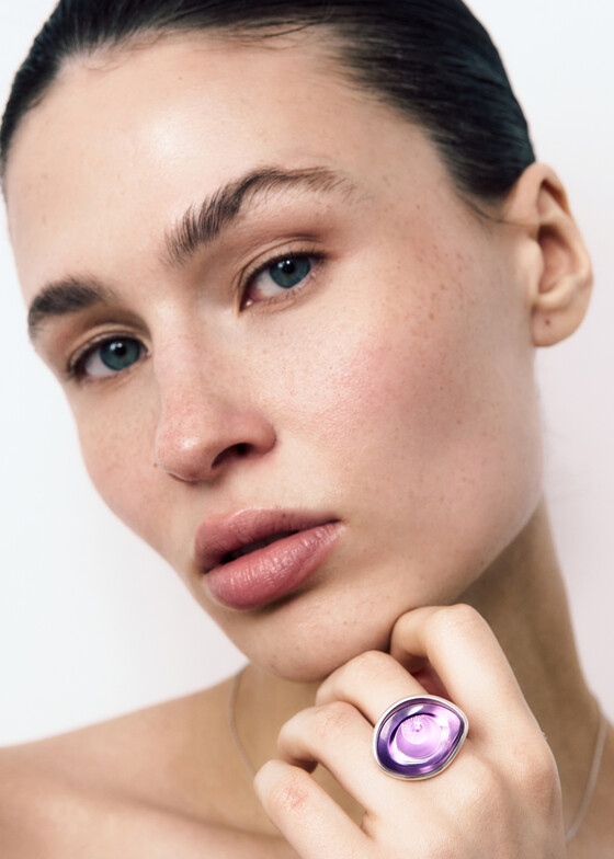 Кольца с крупной вставкой Maximilian Silver Label Кольцо из серебра «Глаз» с аметистовым резным кварцем