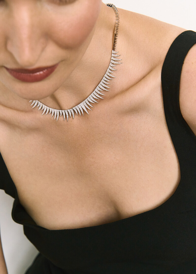 Колье Halston