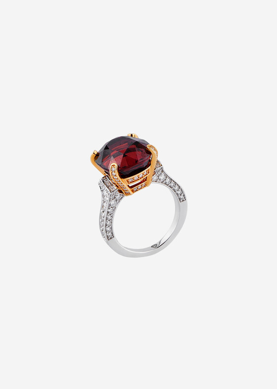 Кольца с крупной вставкой GENUINE MIRACLE jewelry Кольцо из золота с гранатом и бриллиантами